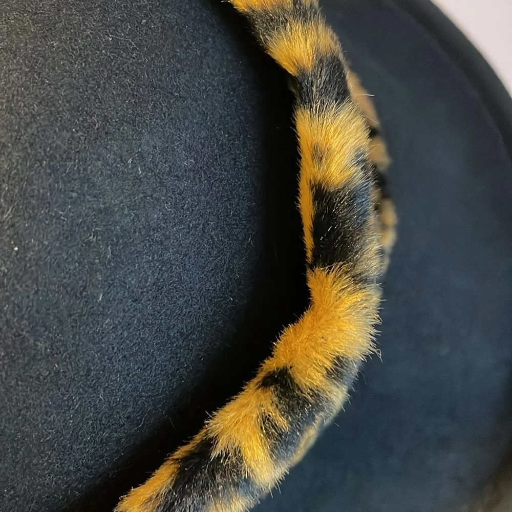 Betmar Wool Vintage Union Made Black With Animal Print Faux Fur Hat Band